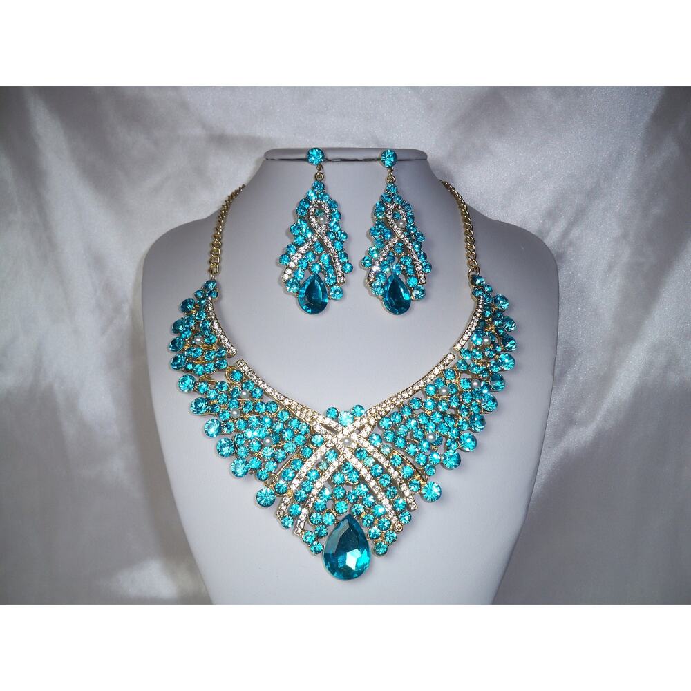 Aqua rhinestone necklace set, blue necklace, prom necklace, drag queen necklace,